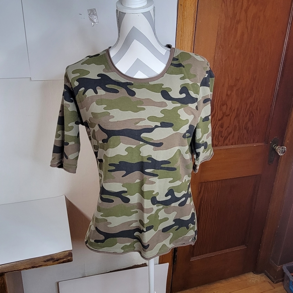 Womans North River Outfitters Camo T shirt Cotton Brown Edges Size Large